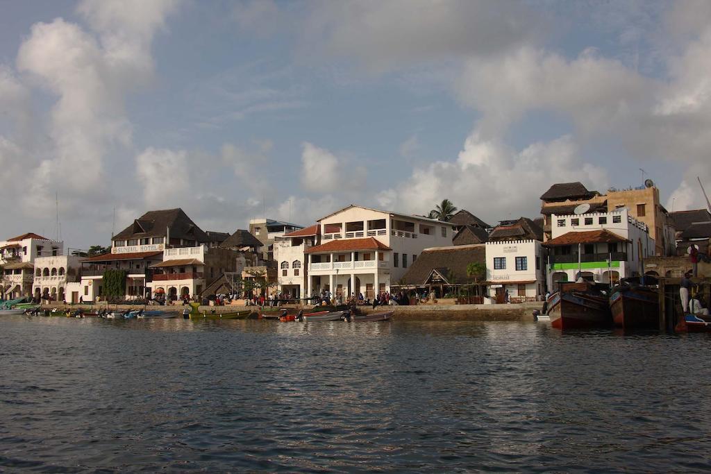 The Red Pepper House Hotel ลามู ภายนอก รูปภาพ